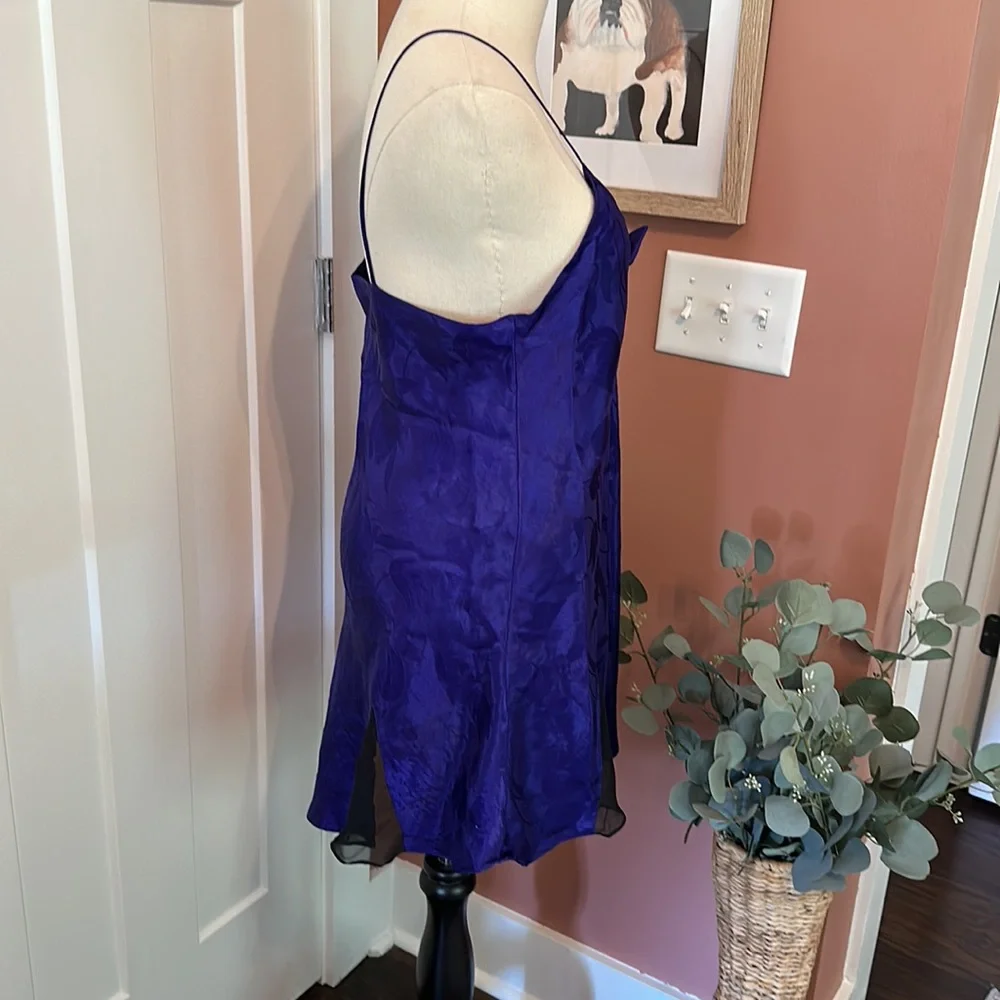 Victoria’s Secret 2-piece 2012 purple black embossed M/6 polyester nightie/panty
